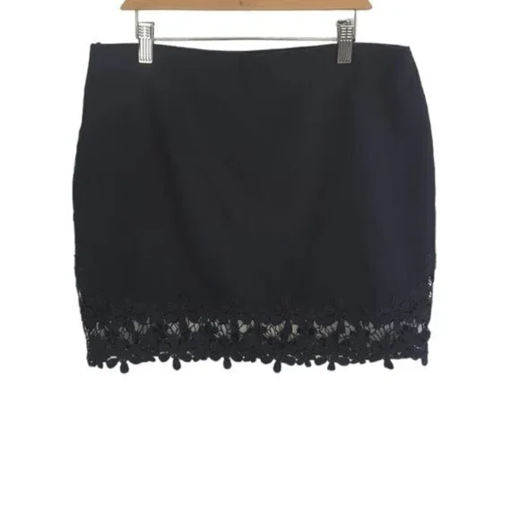 Zara Crochet Trim Mini Skirt - Picture 2 of 4